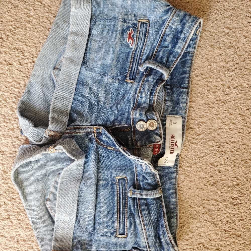 Hollister Bundle